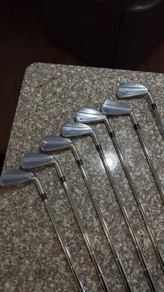Men's 2023 TaylorMade Right Handed Clubs (Full Set) 7 Pieces (New)