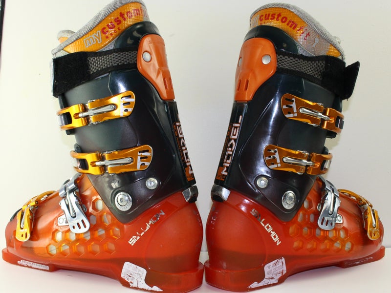 Salomon Pro Model Downhill Ski Boots (28.5 Mondo / 324 MM)