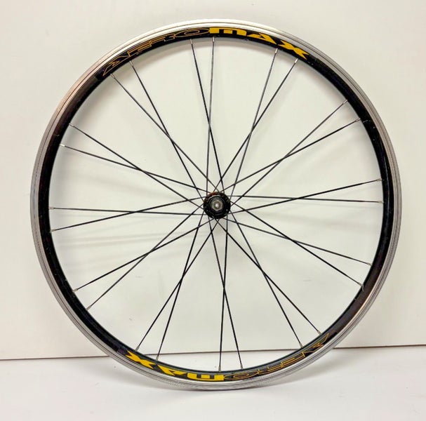 Vuelta Aero Max 24-Bladed Spoke Black Aluminum 700C Front Wheel Zero Lite Hub