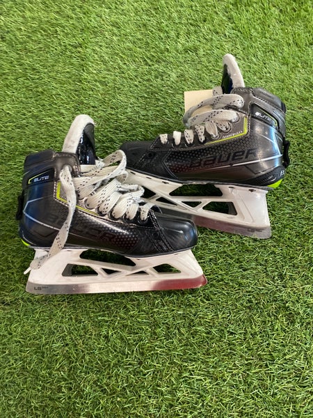 Junior Bauer Elite Hockey Goalie Skates Regular Width Size 3.5 (Used)