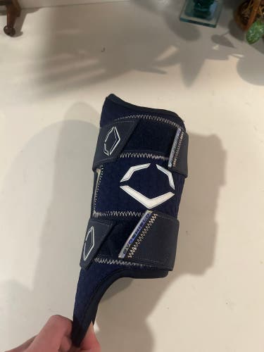 Navy Adult EvoShield Leg guard Shin Guards (New) Size Small For LHB