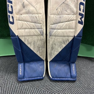 White & Blue Intermediate CCM Eflex 6.9 Goalie Leg Pads (Used) | 32"+1"