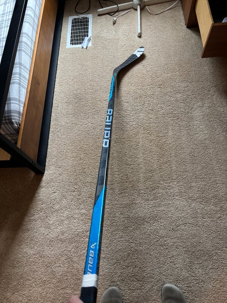 Intermediate Bauer Nexus Sync Right Handed Hockey Stick P28 (Used)