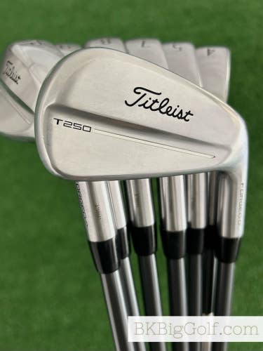Titleist T250 25 Forged Iron Set 4-P / MMT 85 Stiff Graphite