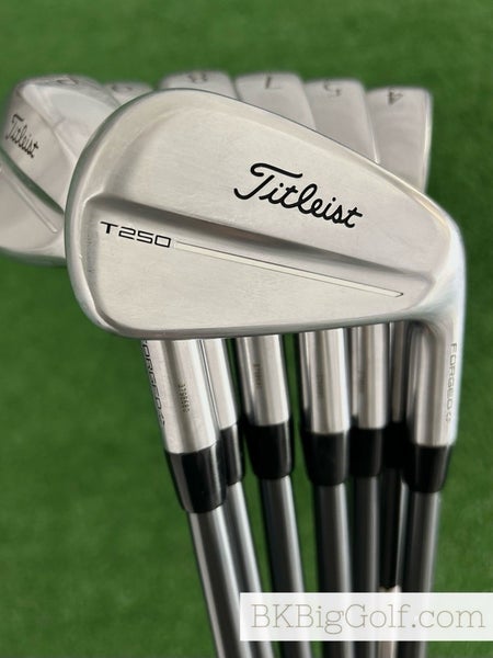 Titleist T250 25 Forged Iron Set 4-P / MMT 85 Stiff Graphite