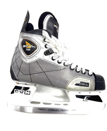 CCM Vector 3.0 Hockey Skates Regular Width 8 (Used)