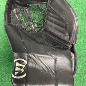 Black Senior Warrior Ritual GT2 Goalie Glove Regular (Used)
