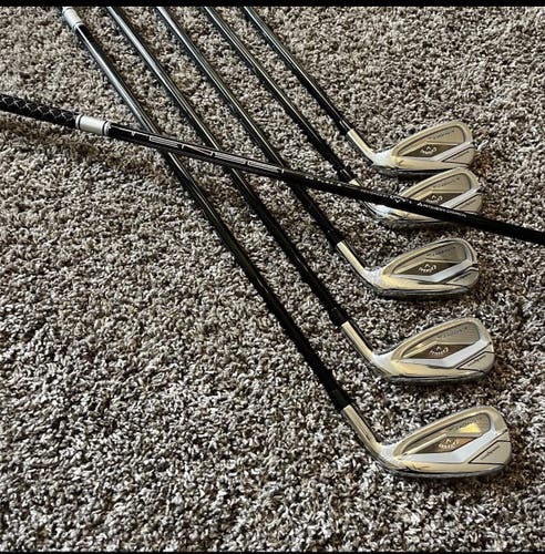 Men's Callaway Right Handed Iron Set Regular Flex Graphite Shaft (New)