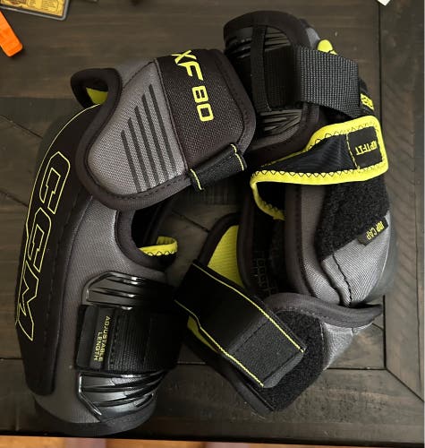 Senior Medium CCM Tacks XF 80 Elbow Pads (Used)