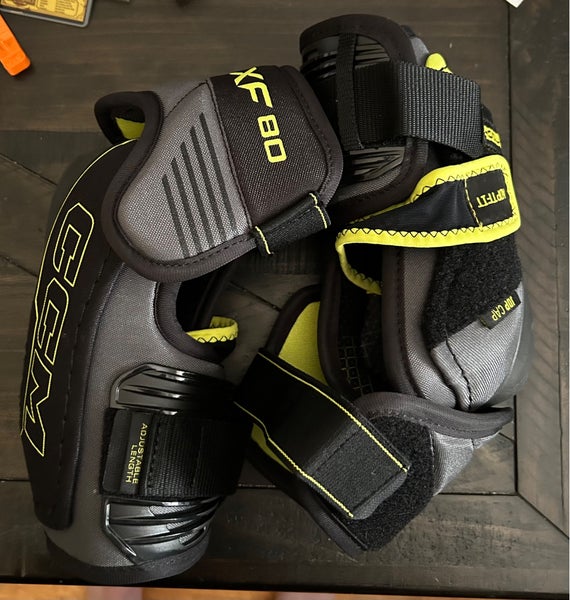 Senior Medium CCM Tacks XF 80 Elbow Pads (Used)