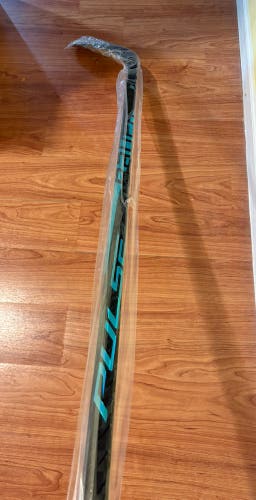 Senior Bauer PULSE Right Handed Hockey Stick P90TM (New)