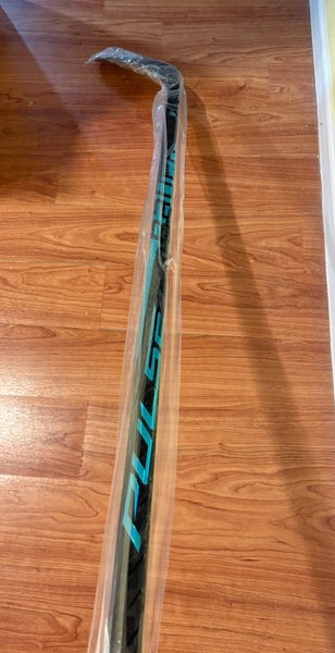 Senior Bauer PULSE Right Handed Hockey Stick P90TM (New)