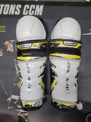 Senior Bauer Supreme 2S Pro 16" Shin Pads Pro Stock (Used)