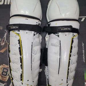 Senior CCM Tacks pro 16" Shin Pads Pro Stock (Used)