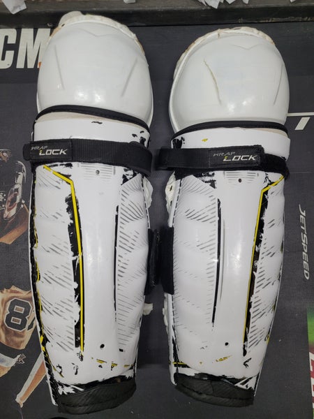Senior CCM Tacks pro 16" Shin Pads Pro Stock (Used)