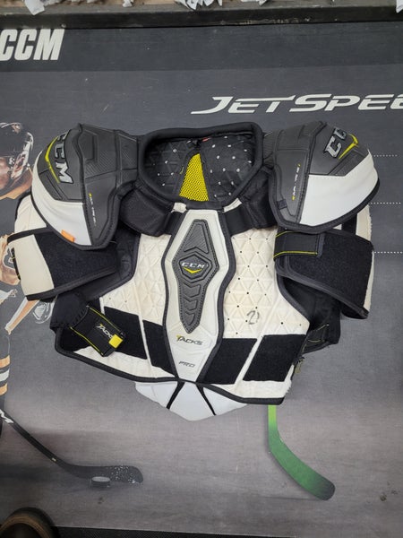 Medium Senior CCM Tacks Pro Shoulder Pads Pro Stock (Used)
