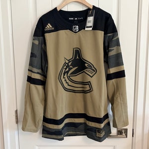 BNWT Authentic Adidas Vancouver Canucks Military Appreciation Jersey 50 Medium