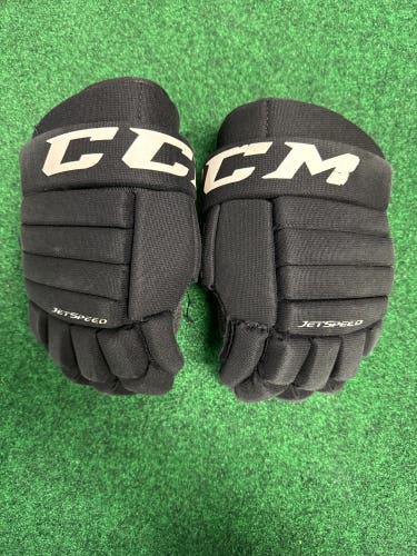 Black Junior CCM Jetspeed FT455 Gloves 11" (Used)