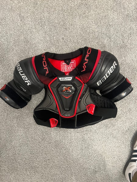 Medium Senior Bauer Vapor 1X Lite Shoulder Pads (New)