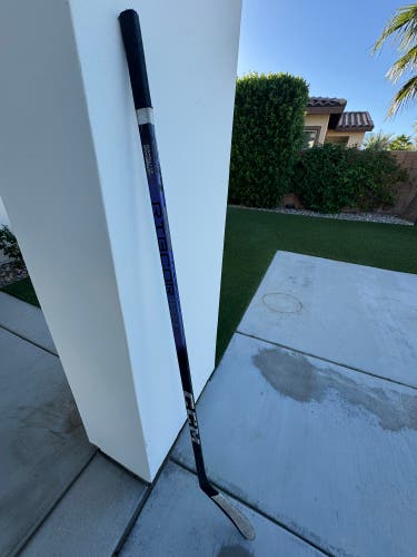Intermediate CCM Trigger 8 Pro Left Hand Hockey Stick P28 (Used)
