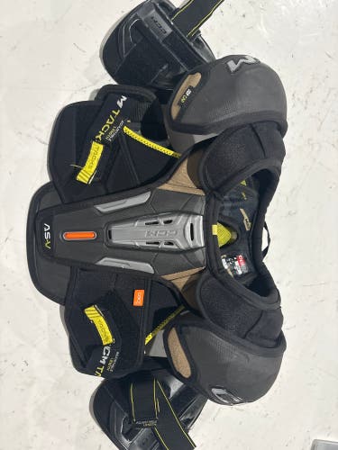 Men's Large Junior CCM Tacks AS-V Pro Shoulder Pads (Used)