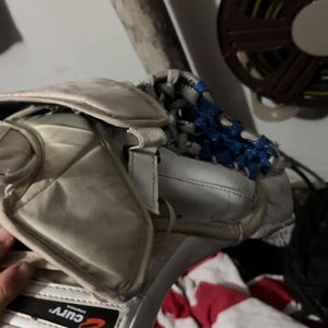 Bauer Mach glove