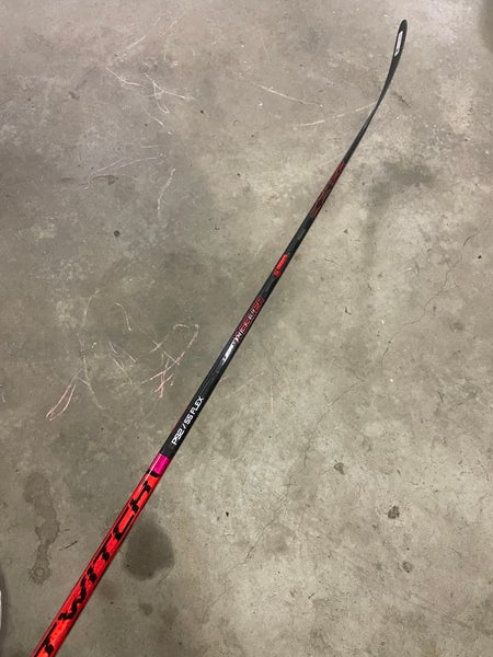 Intermediate Bauer Twitch 55 flex Right Handed P92 (New)