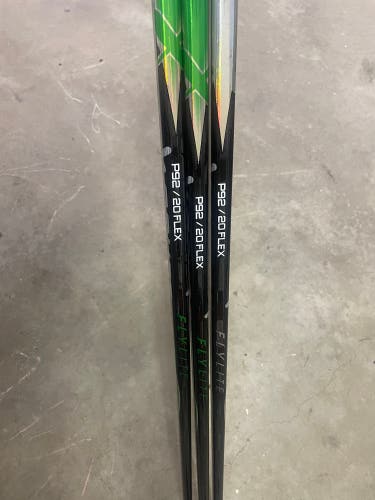 Youth Bauer Vapor FlyLite Right Handed Hockey Stick P92 (New)