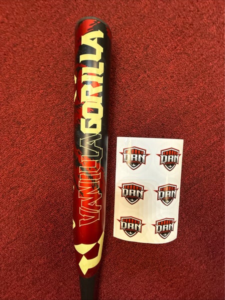 2023 DeMarini Jason Magnum Vanilla Gorilla Composite Slow Pitch Softball Bat (-8) 26 oz 34" (Used)