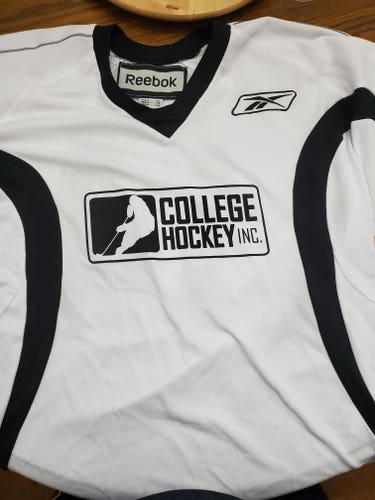 White XXL Men's Reebok Jersey (Used)