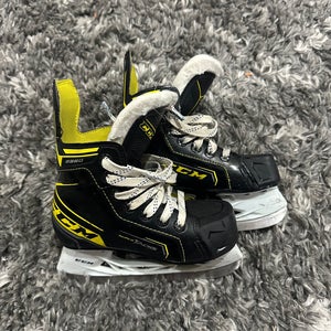 CCM Super Tacks 9380 Hockey Skates Regular Width 12 (Used)