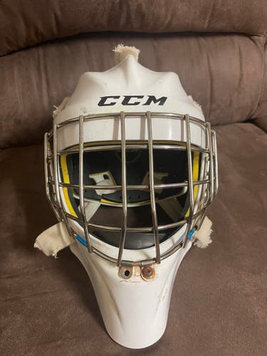 Senior 2021 Medium CCM Axis 1.9 Goalie Mask (Used)