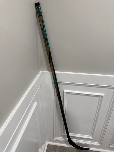 Senior Bauer Twitch Right Handed Hockey Stick P92 (New) 70 flex blue