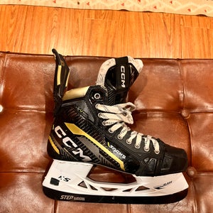 2022 CCM AS-V Pro Hockey Skates (Used)