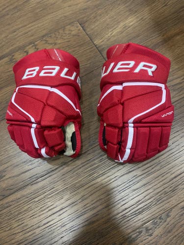 Bauer Vapor 3X Pro Gloves 13" (Used)………,,,,,,,