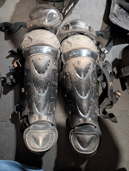 All Star LG79PS Catcher's Leg Guard (Used)