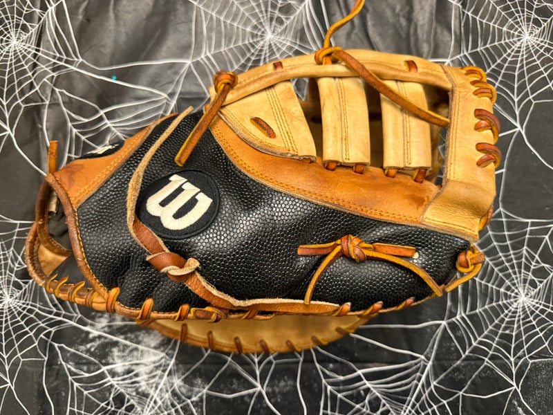 Wilson A2K RH First Base Baseball Glove 12.25" (Used like new)