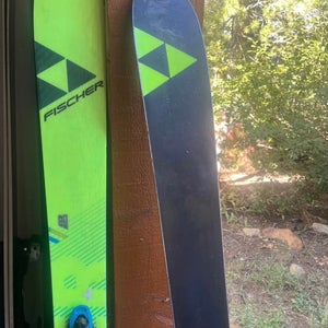 Unisex 2020 Powder 168 cm Fischer Ranger 102 FR Skis With Bindings Max Din 12 (Used)