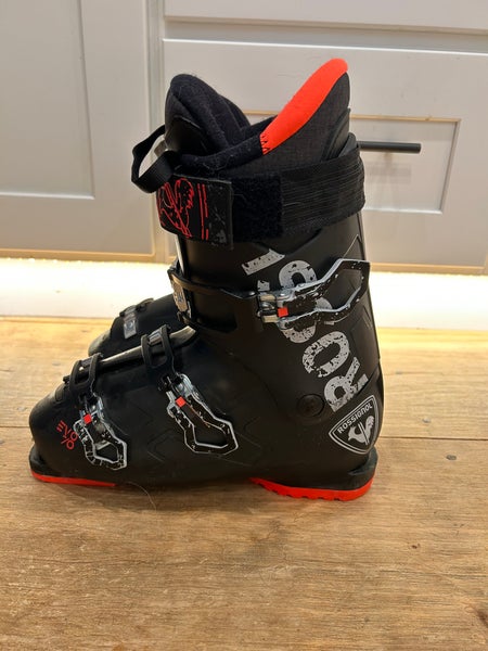 Mondo 27 & 27.5 Men's Rossignol Evo 70 Ski Boots (Used)