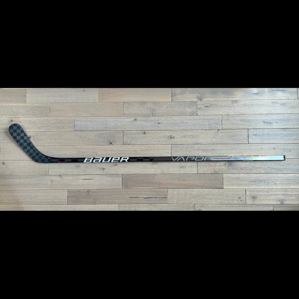 Senior Right Handed P92 70 Flex Vapor HyperLite Hockey Stick