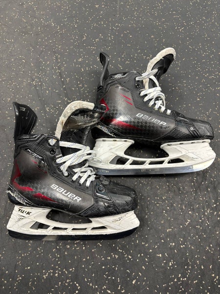 2025 Bauer Supreme Shadow Hockey Skates 9 (Used)