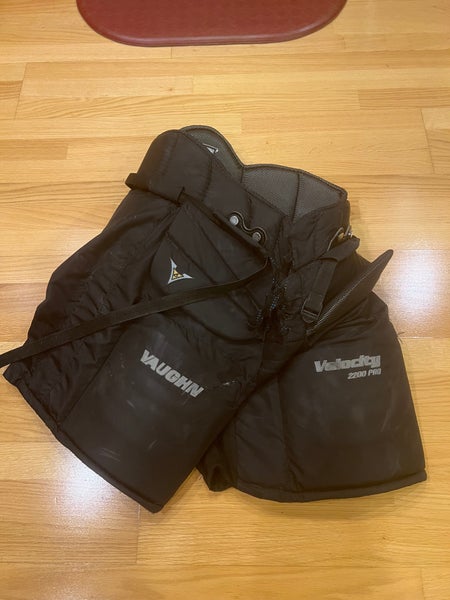 Senior XL Vaughn Velocity V6 Hockey Goalie Pants (Used)