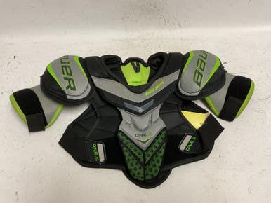 Used Bauer SUPREME ONE.6 Junior Shoulder Pads SM 11855-S000193892