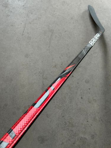 Left Hand 82 Flex P88 Senior Bauer Vapor Flylite Hockey Stick Pro Stock (NEW)