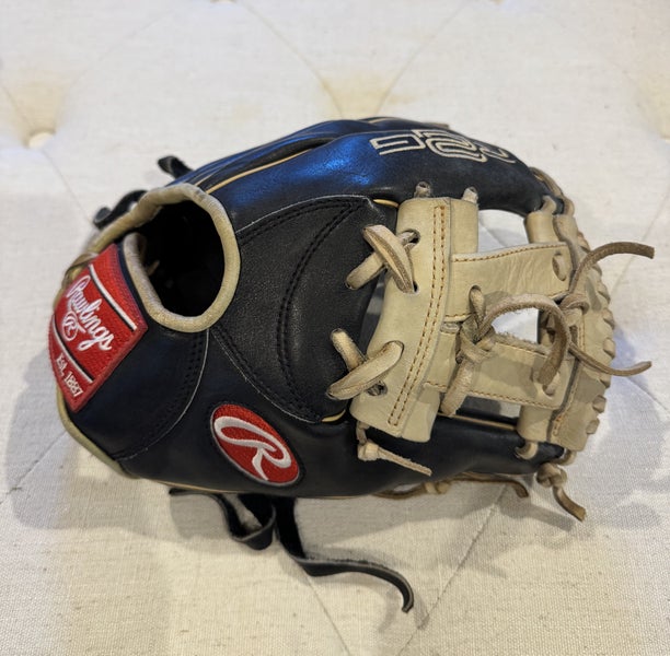 Gently Used - Rawlings Heart of the Hide Baseball Glove 11.25" (Used) - PROR882-7BC