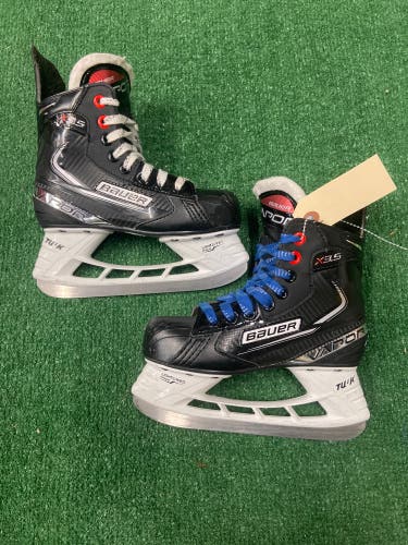 Junior Bauer Vapor X3.5 Hockey Skates Regular Width Size 1 (Used)