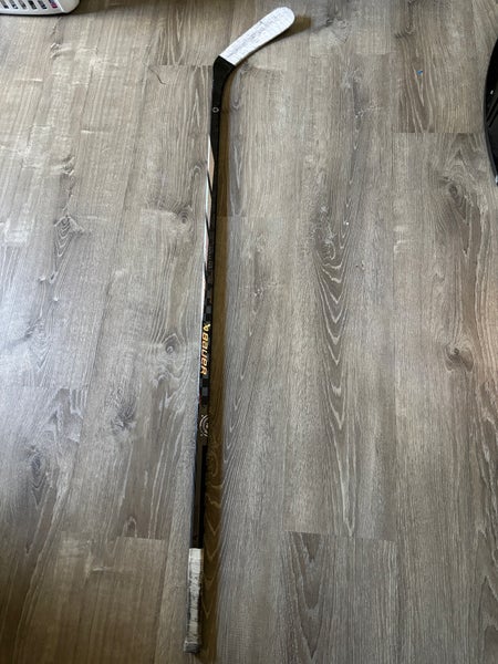 Junior Bauer Proto-R Right Handed Hockey Stick P92 (Used)