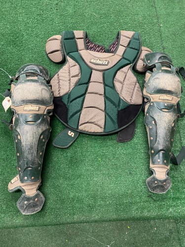 Intermediate Schutt Scorpion Catcher's Set (Used)