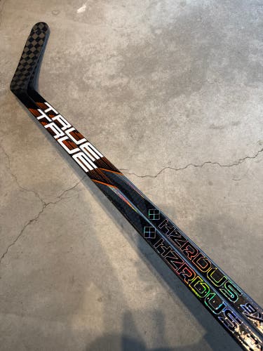 2 Pack 80 Flex P92M Hzrdus Smoke Senior True Right Hand Pro Stock (New) NHL