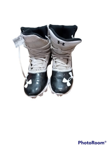 Used Under Armour Junior 05.5 Football Cleats